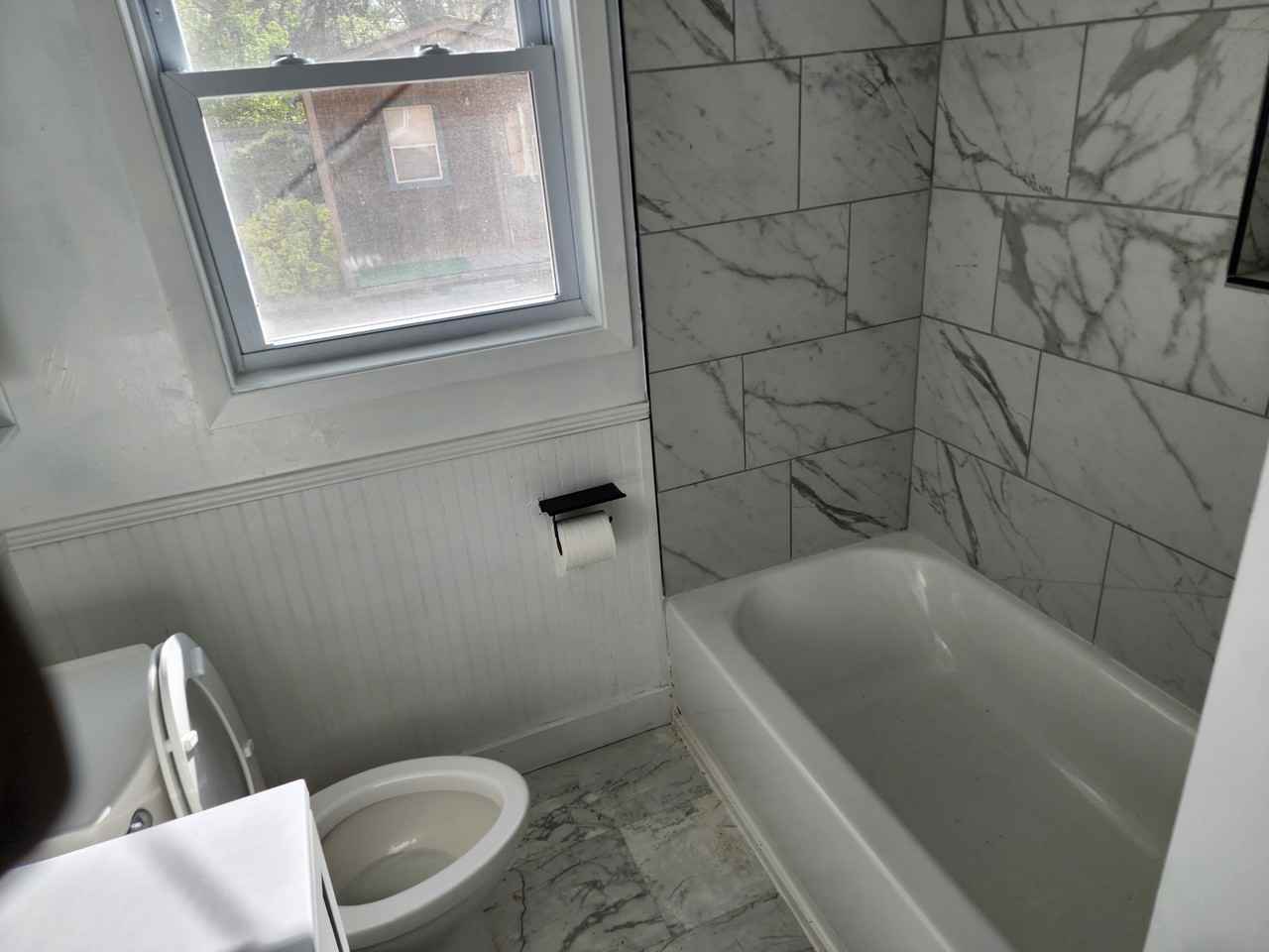 1386 Robin Hood Ln #1386RH - Photo 2 of 5