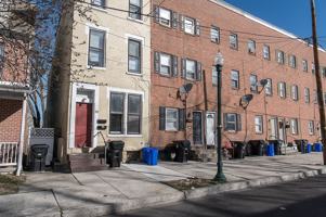 featured image of 332 Hamilton St