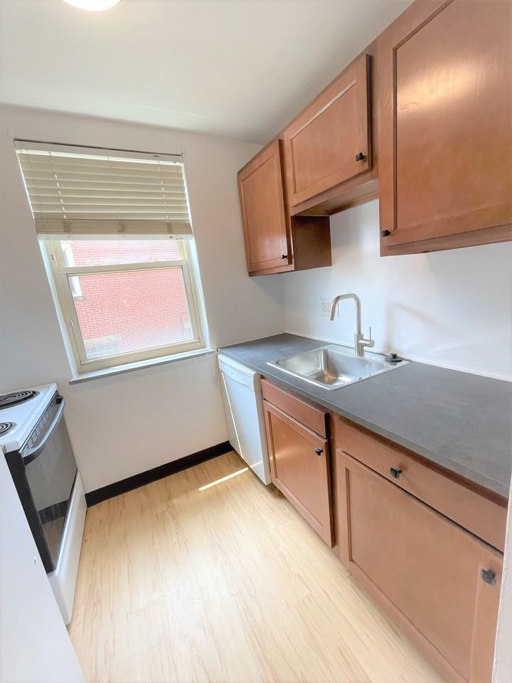 5710 Phillips Avenue #A9 - Photo 3 of 121