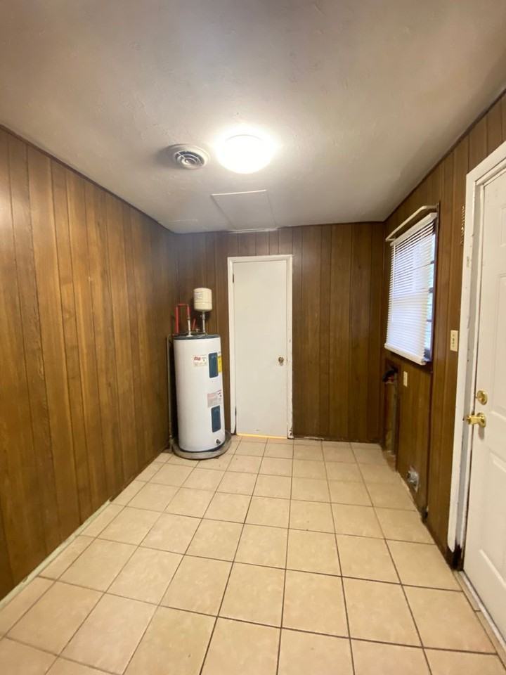 1113 Peachtree St - Photo 6 of 10