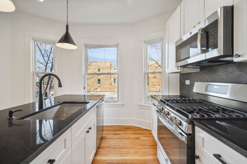 1928 Harrison St #1 - Photo 5 of 13