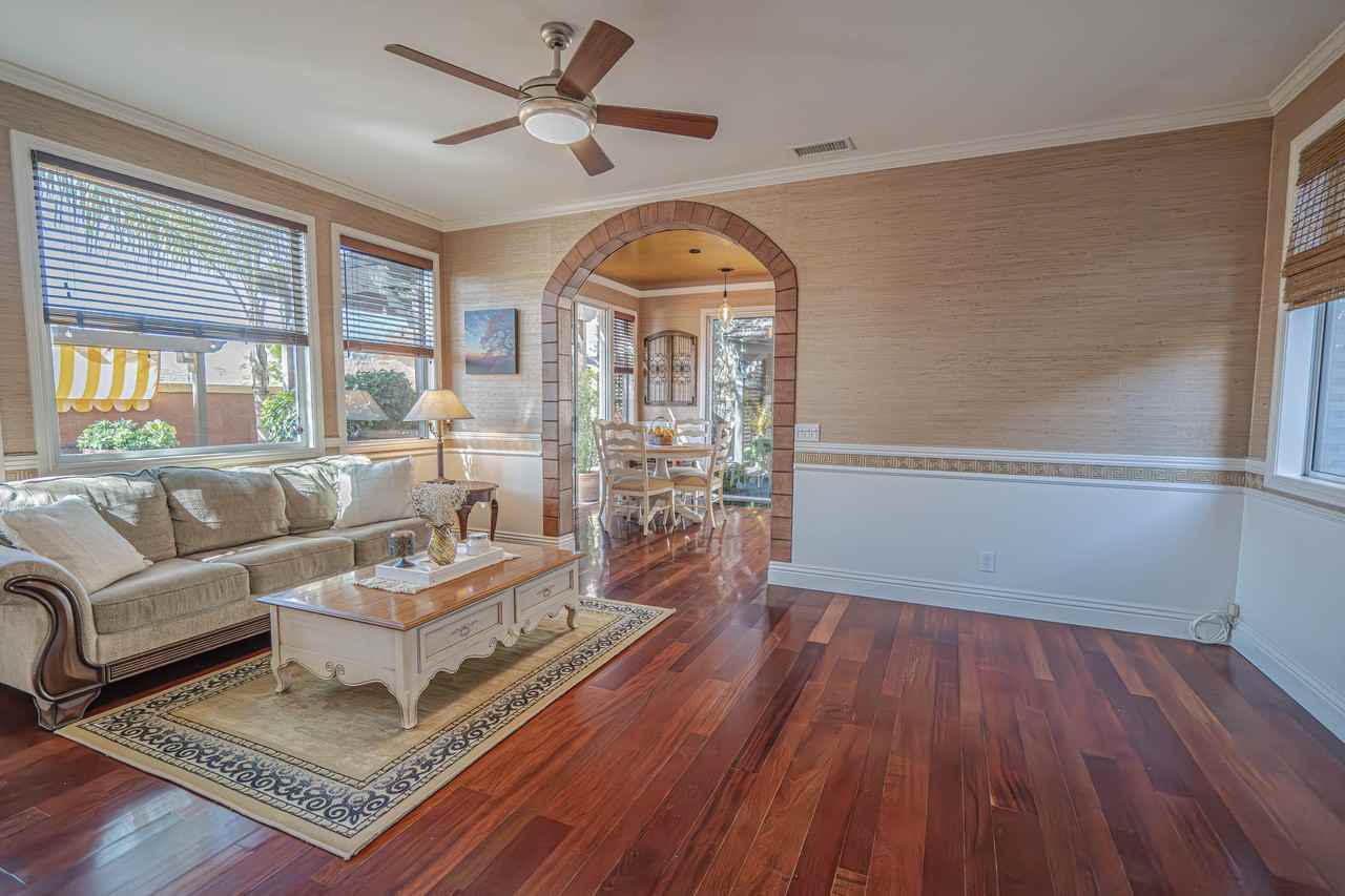 27887 Skycrest Circle Drive - Photo 3 of 44