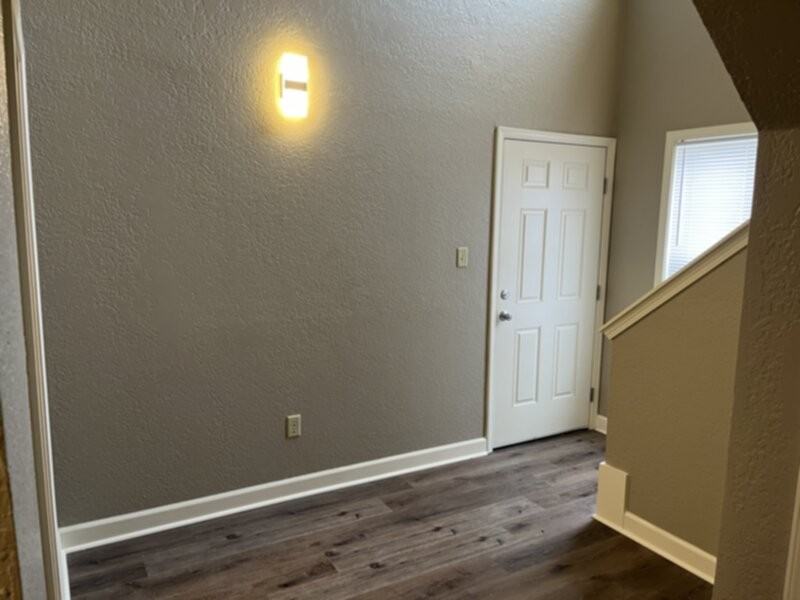 2210 Conrad Dr #5 - Photo 5 of 14
