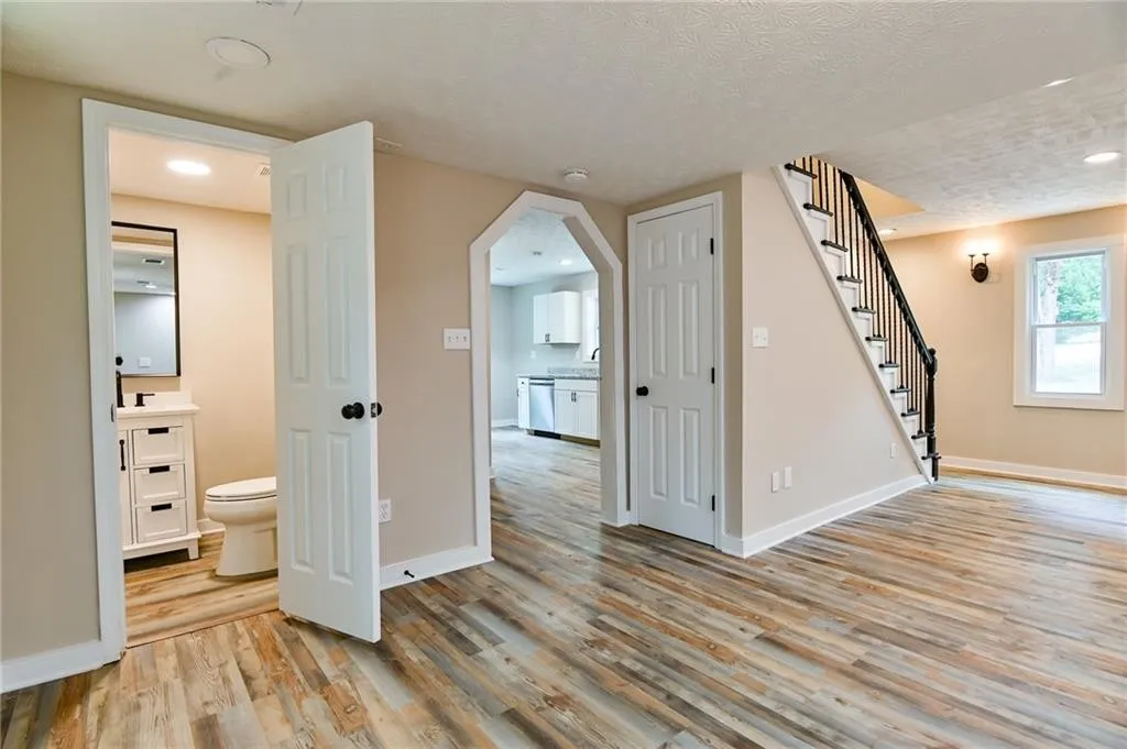 148 Alfred Ln #NA - Photo 3 of 21