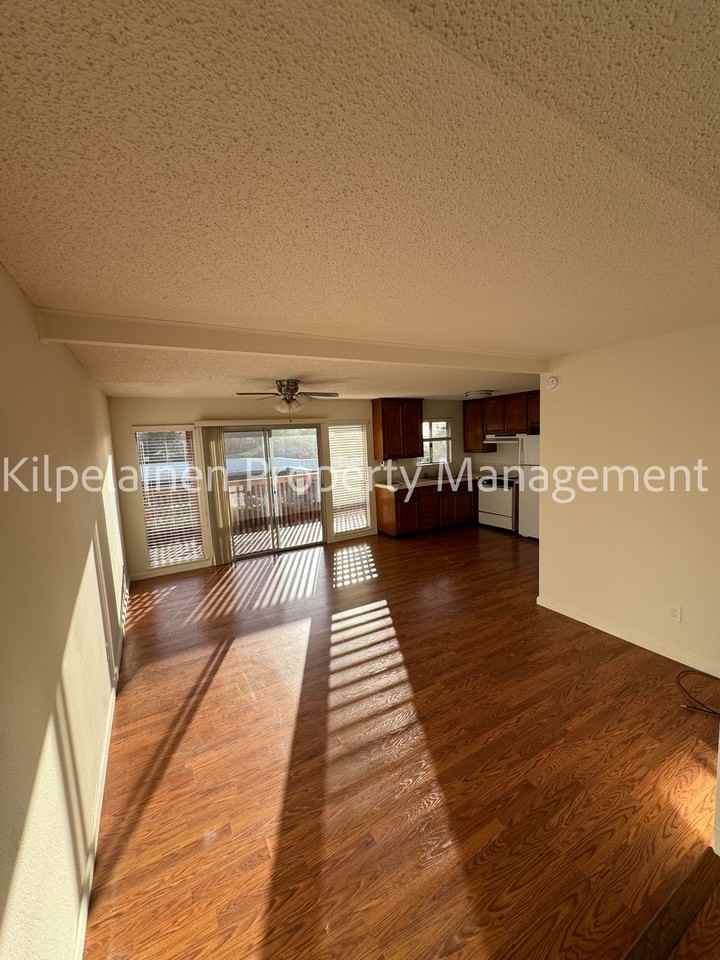 1367 Bolton Dr #A - Photo 2 of 16