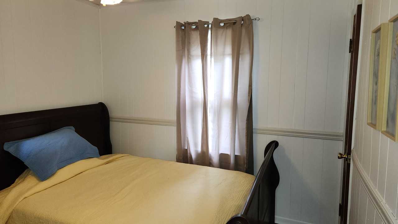 406 Marshall St #NA - Photo 6 of 13