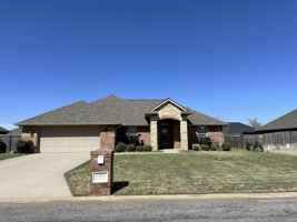 featured image of 1205 Alma Dr #1