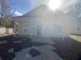 featured image of 103 W Louisiana Ave