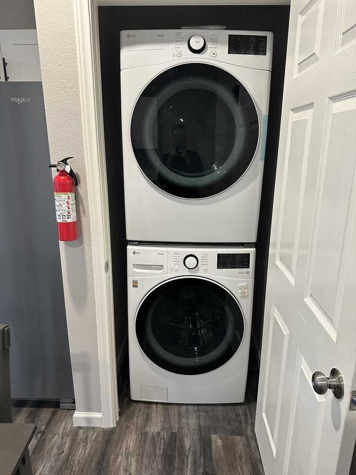 Colonial Ave - Photo 4 of 6