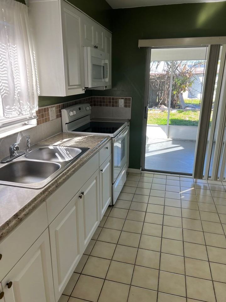 21306 Stillwater Ave - Photo 5 of 21