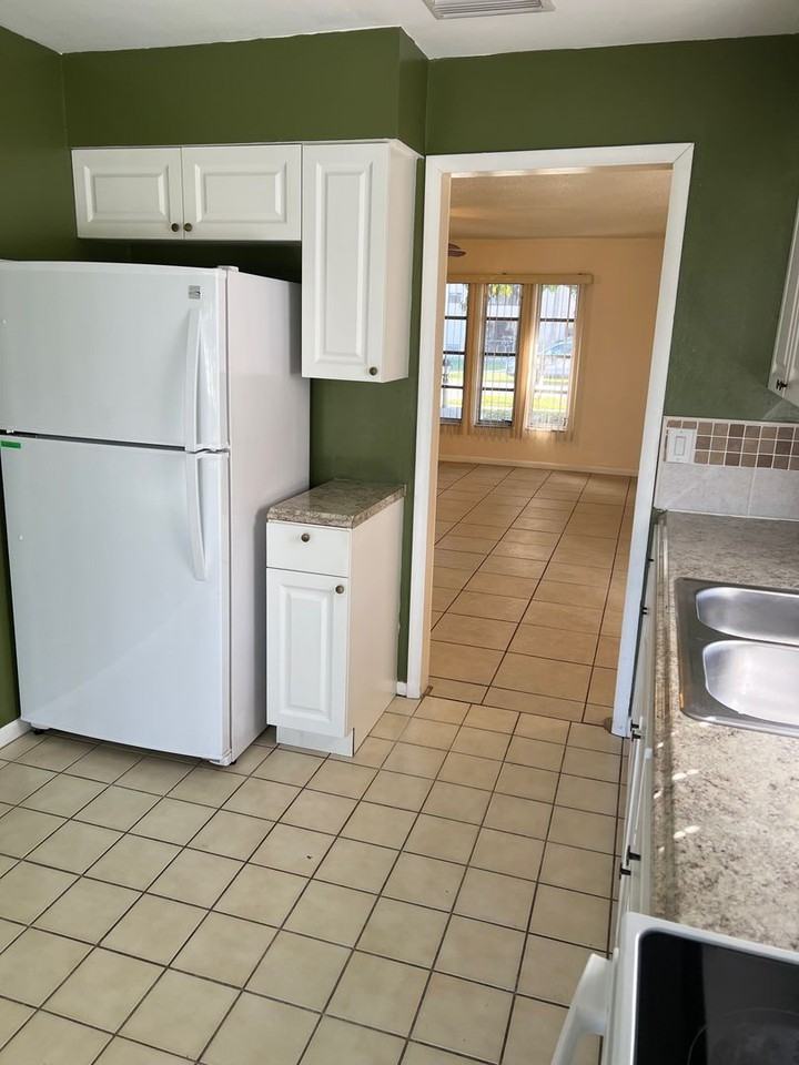 21306 Stillwater Ave - Photo 7 of 21
