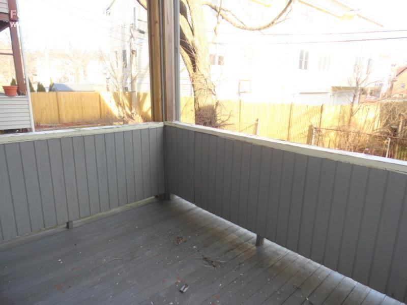 102 Franklin St #2 - Photo 6 of 7