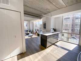 featured image of 734 W Sheridan Rd #1-1