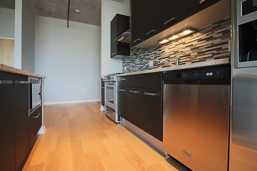 150 W Roosevelt Rd #1-1DEN - Photo 3 of 23