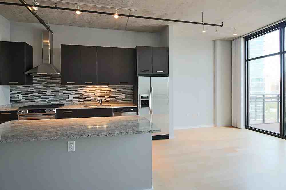 150 W Roosevelt Rd #1-1DEN - Photo 6 of 23