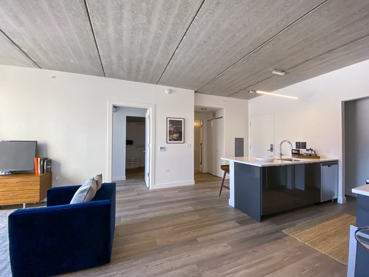 734 W Sheridan Rd #2-2 - Photo 5 of 20