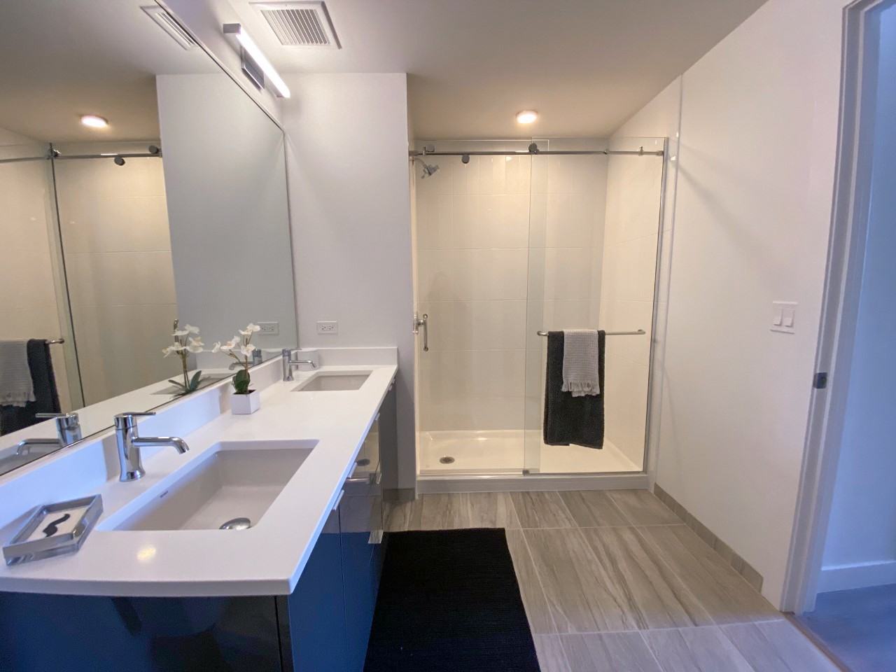 734 W Sheridan Rd #3-2 - Photo 7 of 20