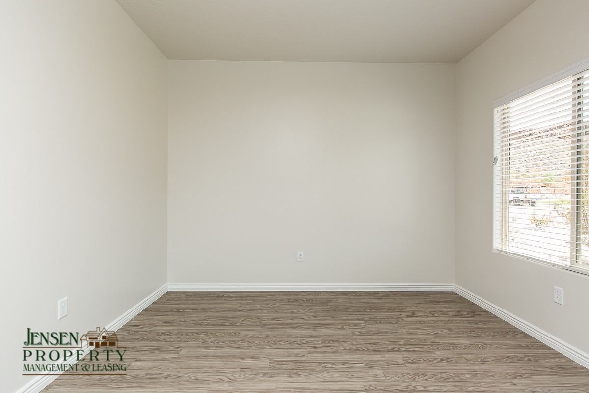 3369 E Tanoak Dr - Photo 5 of 33