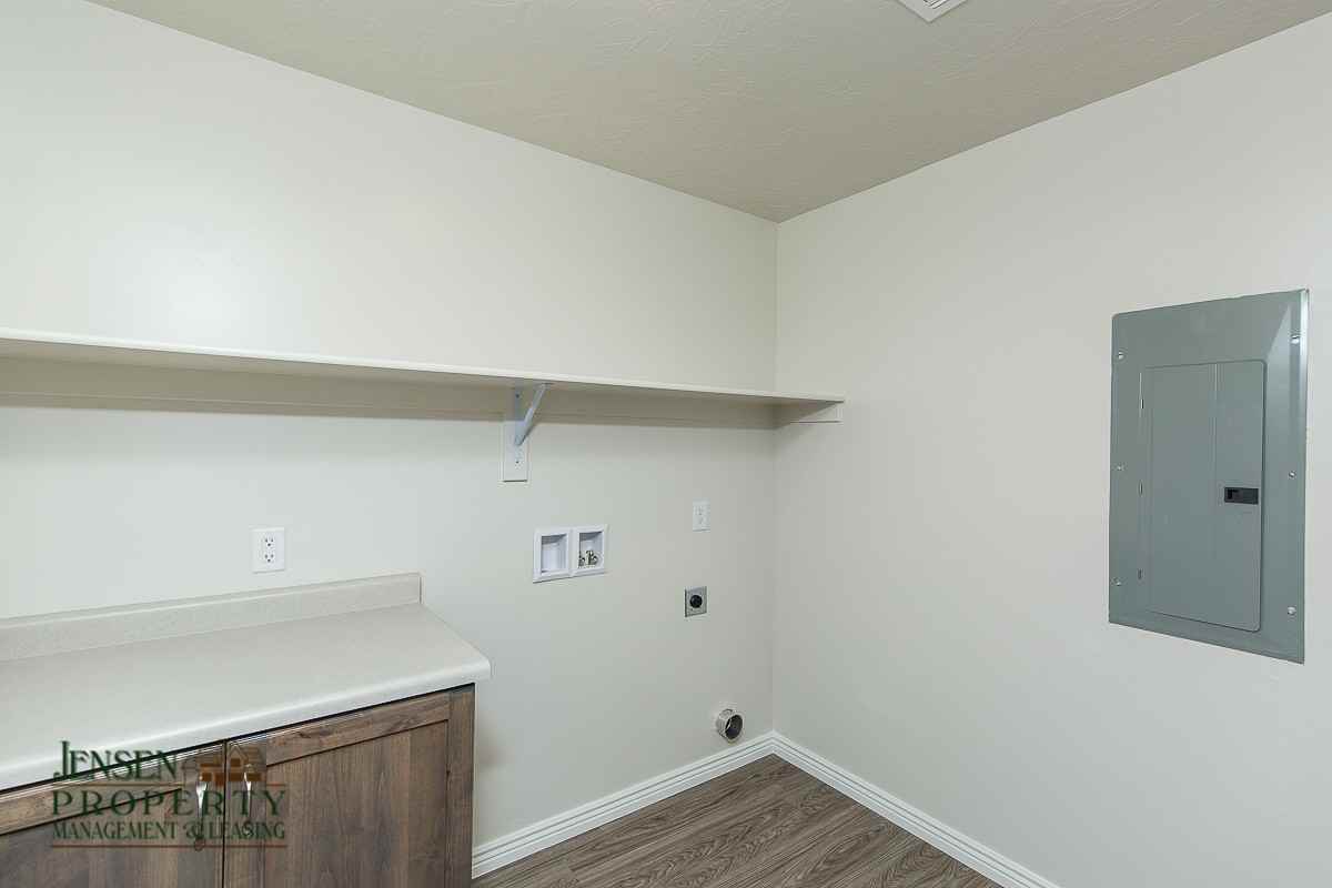 3369 E Tanoak Dr - Photo 7 of 33