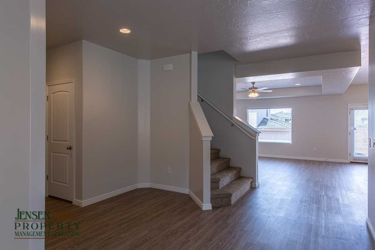 3369 E Tanoak Dr - Photo 7 of 50