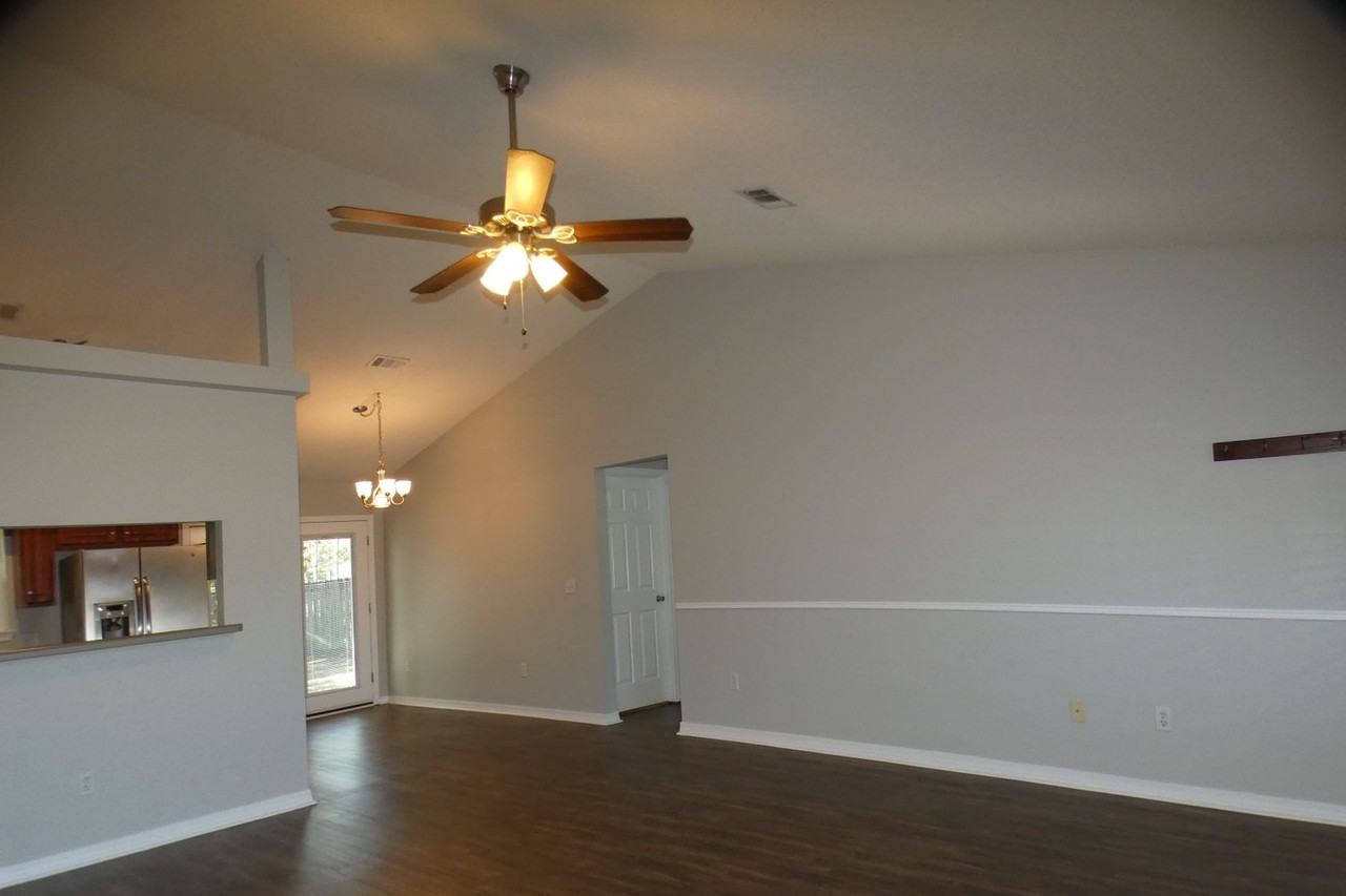 6607 Woodbury Forest Dr - Photo 6 of 26