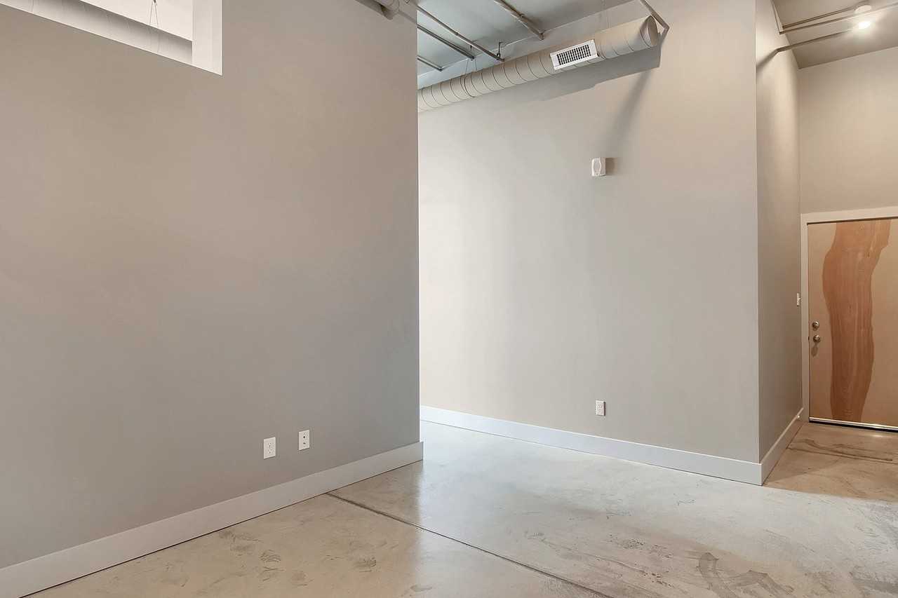 1615 Hampton Avenue - Photo 3 of 27