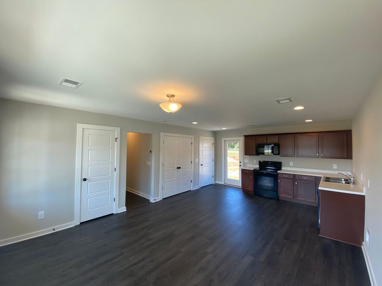 35 Moonlight Ln - Photo 7 of 21