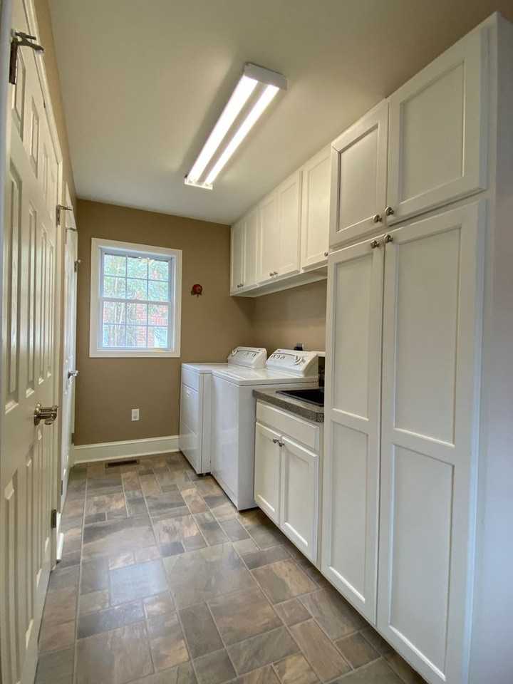 111 Conestee Ave - Photo 2 of 17