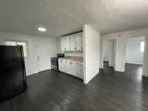 Ocala - 2 Bedroom, 1 Bath Duplex! - Photo 1 of 1