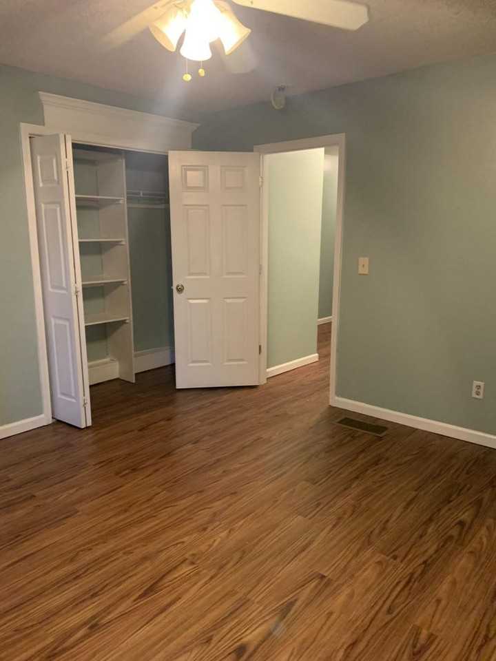 Horseman's Ln - Photo 4 of 45