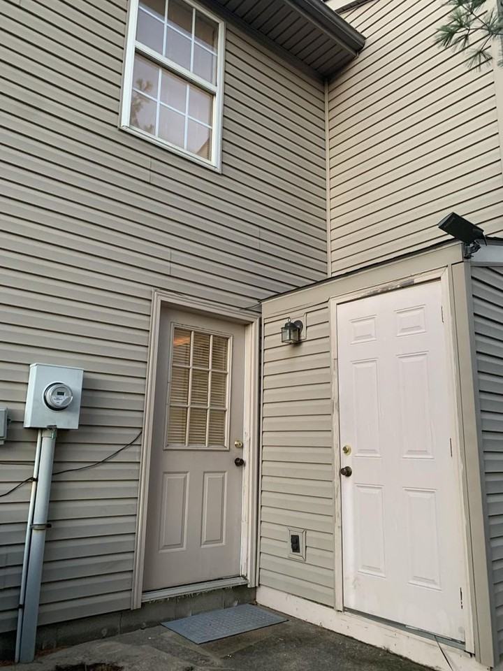 Horseman's Ln - Photo 7 of 45