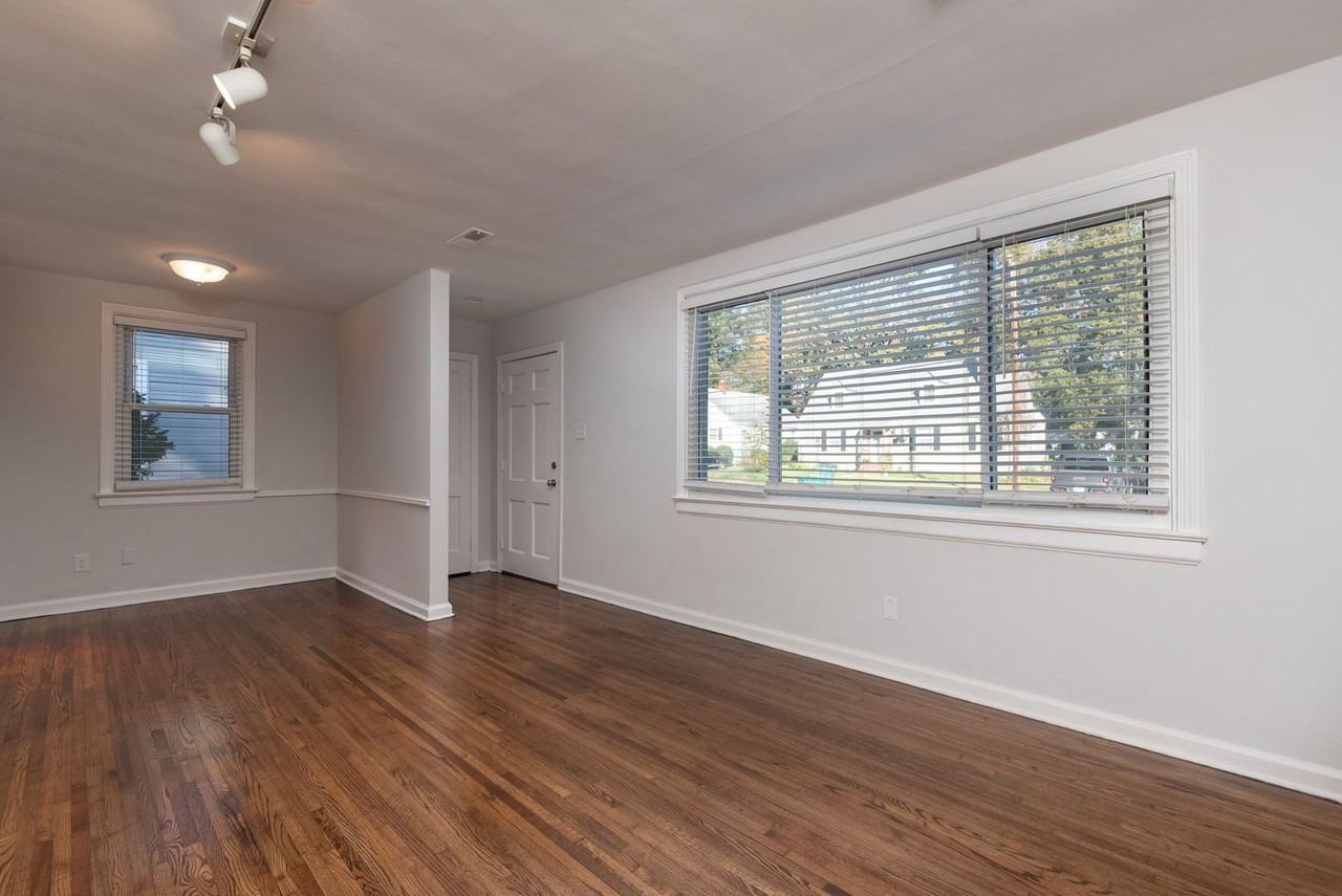 2815 Irisdale Ave - Photo 6 of 27