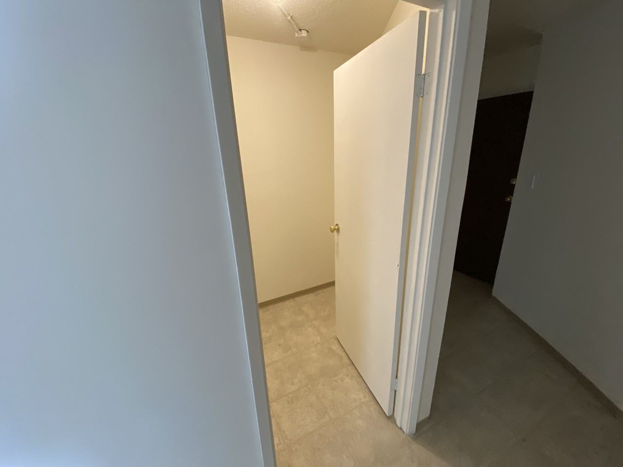 Cedar Ridge Apartments 46095 Bole Ave, Chilliwack, BC V2P 2V9 Zumper