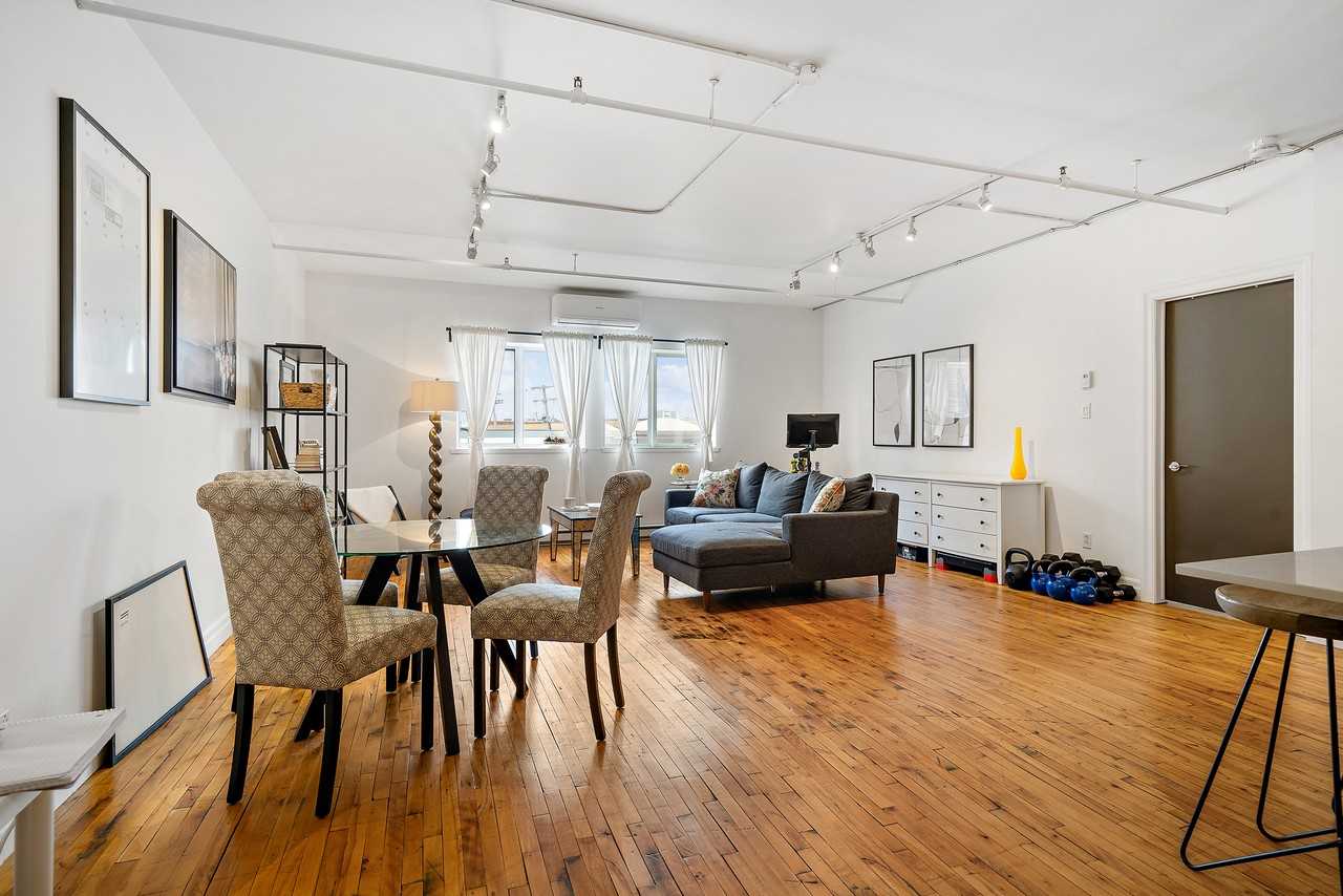 Lofts St-Henri - Photo 2 of 13