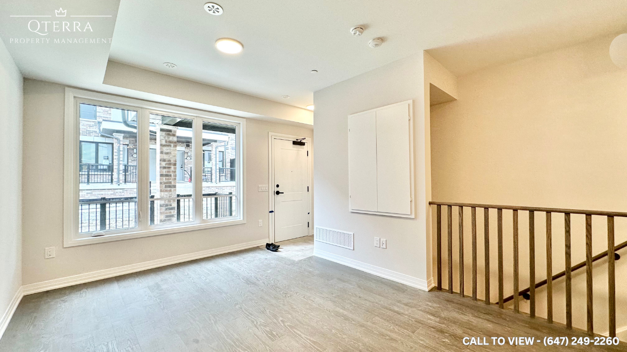 12-70 Baynes Way, Bradford, Ontario L3Z 4M5 - Photo 2 of 9