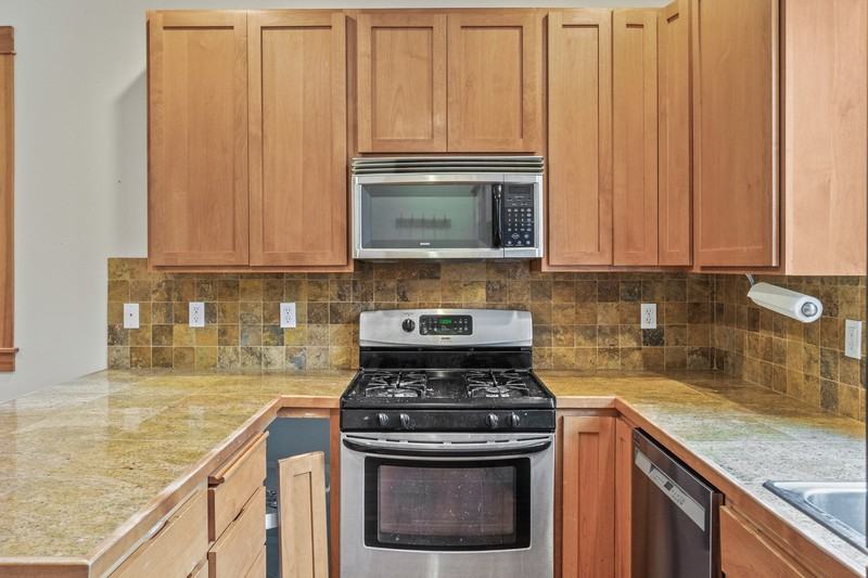 9159 23rd Ave Ne - Photo 5 of 20