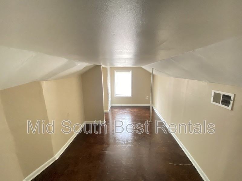 3240 Choctaw Ave - Photo 4 of 7