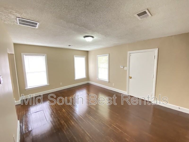 3240 Choctaw Ave - Photo 6 of 7