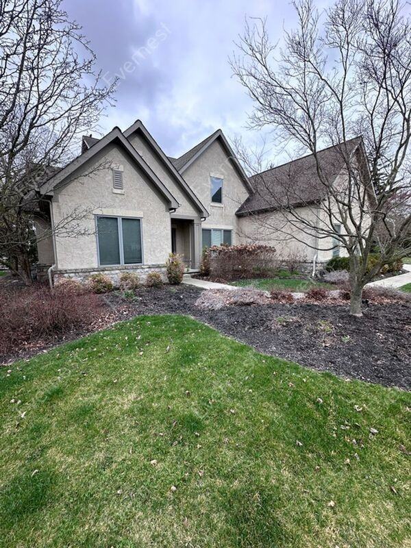 6275 Muirloch Ct N - Photo 2 of 33