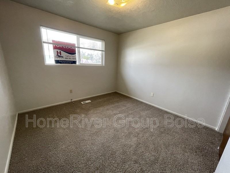 157 N Liberty St - Photo 6 of 18