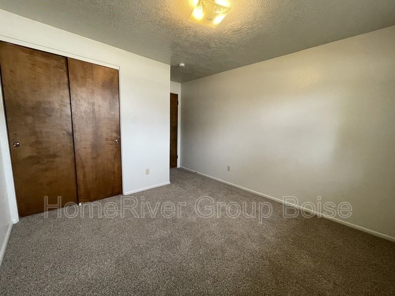 157 N Liberty St - Photo 7 of 18