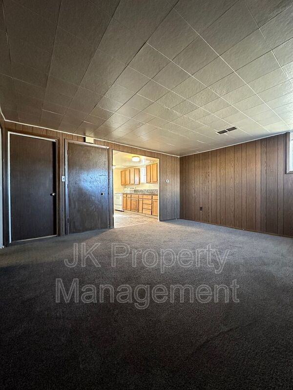 1300 6th Ave S #01 - Photo 5 of 9