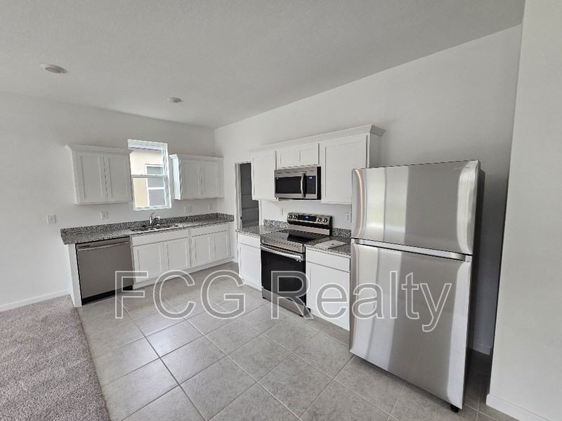 467 Hennepin Loop - Photo 2 of 20