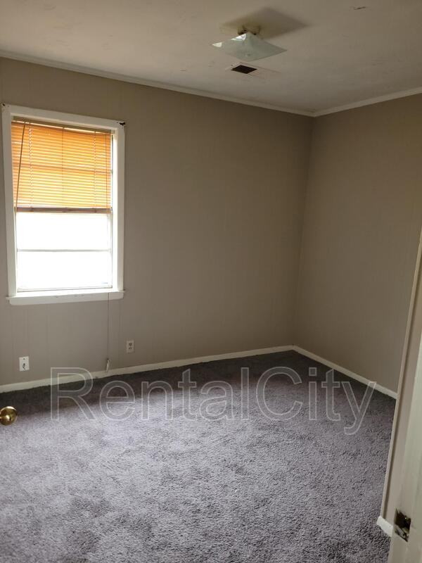 343 Lockard St - Photo 3 of 10