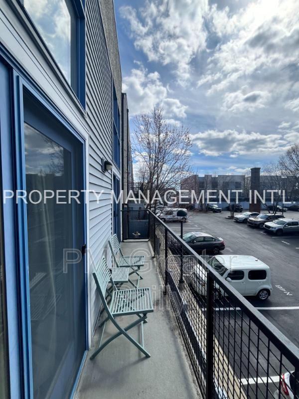 182 Gay St #706 - Photo 2 of 30