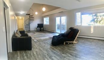 featured image of 702 Hudson St