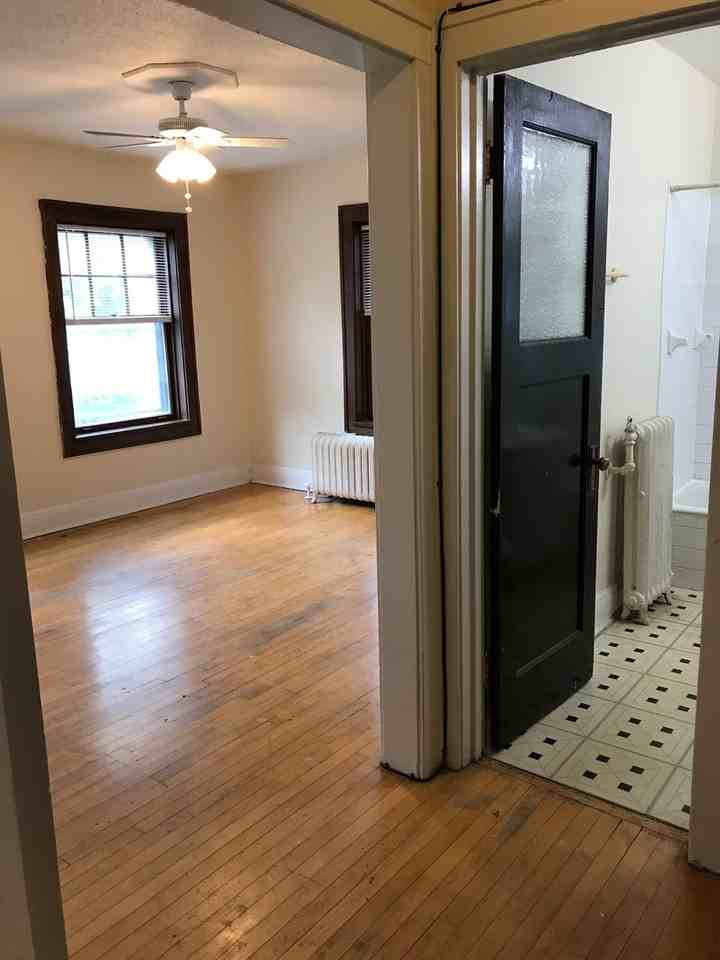 829 N. Cass - Photo 5 of 38