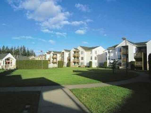 18755 Southwest 90th Avenue - Photo 2 of 34