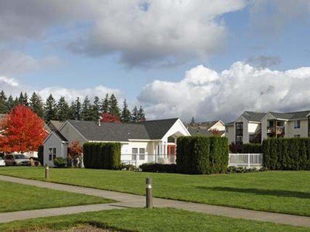 18755 Southwest 90th Avenue - Photo 4 of 34