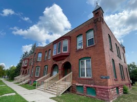 featured image of 1222 Hughitt Ave